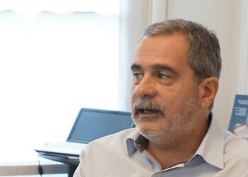 “La sociedad puso a los tres candidatos en la misma línea de largada”