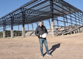 Gray recorrió la obra del polideportivo municipal