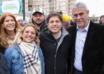 Kicillof: “Para nosotros la escuela pública es sagrada, otros candidatos la atacan”