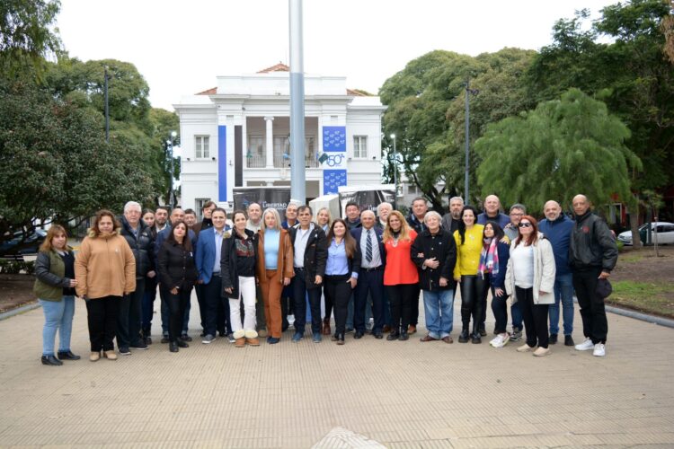 “Es sorprendente la respuesta de los vecinos con nuestra propuesta y la de Milei”