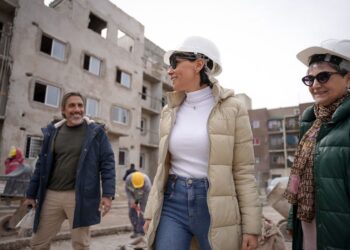 Mayra supervisó las obras de ochenta viviendas en el barrio Memoria, Verdad y Justicia