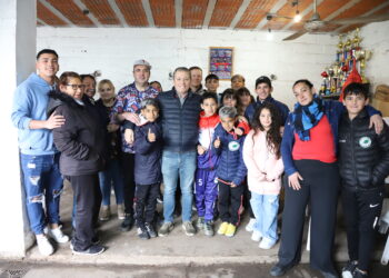 Gray recorrió Guillón y dialogó con vecinos de Los Eucaliptos