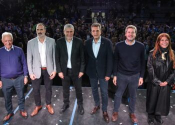 Con anuncio de obras, Massa acompañó la postulación de Avellaneda como sede del mundial 2030