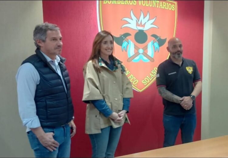 El presidente de los bomberos de Solano recibió a Villarruel y generó repudios