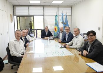 Gray firmó un convenio para la construcción de la subestación transformadora de Edesur