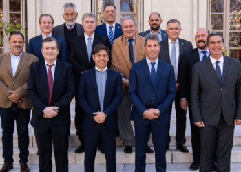 Se reúnen los gobernadores peronistas para organizarse frente a Milei