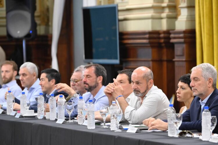 La situación económica “crítica” fue el eje de la reunión de Kicillof con intendentes