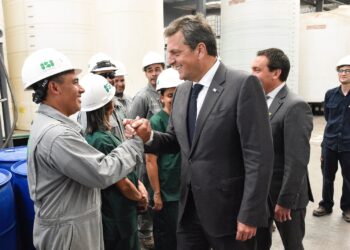 Massa prometió en Varela impuestos cero para PyMEs que incrementen sus exportaciones