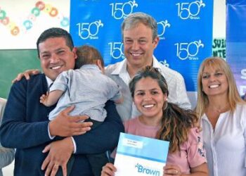 Entregaron las últimas 48 adjudicaciones de viviendas para el barrio Lindo I