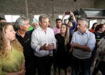 Cascallares y Larroque inauguraron una nueva unidad productiva sustentable