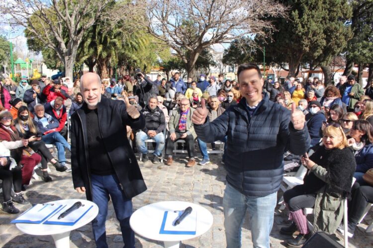 Viñuales, el primer larretista que sale abiertamente a apoyar a Milei