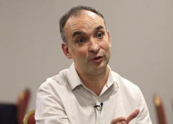 “Milei necesita una épica para ganar tiempo antes que la gente se vea afectada por la economía”