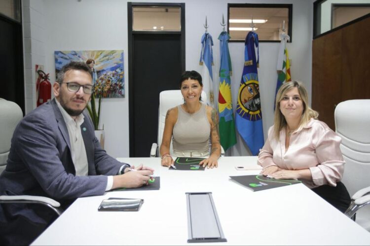 Mayra y Cuattromo avanzaron en el acuerdo para financiar la construcción de una planta de hormigón municipal