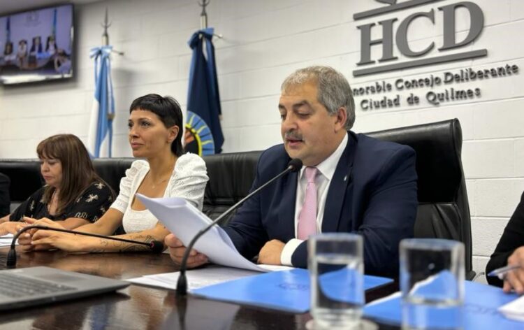 Asumieron los nuevos concejales y Mayra le envió un mensaje a La Libertad Avanza