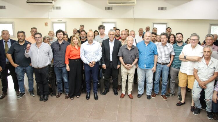 Ferraresi reorganiza la tropa para resistir las medidas de Milei