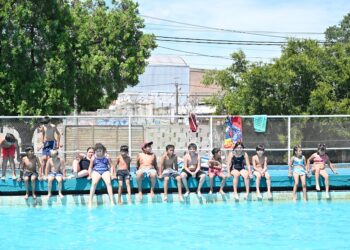 Más de 185 mil estudiantes participan de las Escuelas Abiertas en Verano