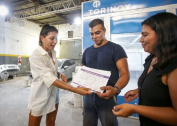 Mayra: “Seguimos trabajando para aumentar la cantidad de comercios e industrias”