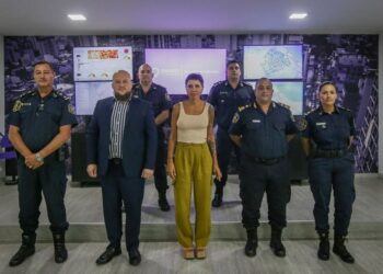 Mayra se reunió con la cúpula de la policía de Quilmes