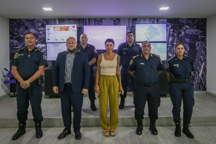 Mayra se reunió con la cúpula de la policía de Quilmes