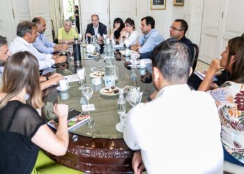 Municipios de la región articulan estrategias para afrontar el ajuste de Milei