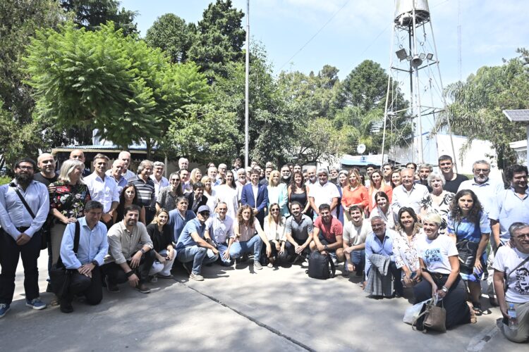 Kicillof encabezó una nueva reunión multisectorial