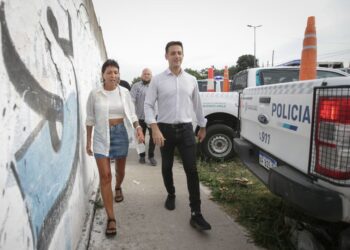 Seguridad: Mayra y Julián Álvarez se mostraron juntos en un megaoperativo de saturación  
