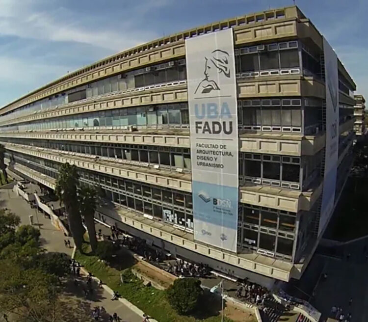 “El Gobierno quiere cerrar las universidades no solo arancelarlas”