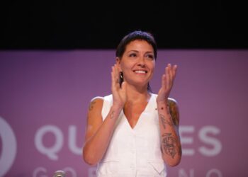 Mayra: “La gestión va a tener que salir más que nunca a la calle”
