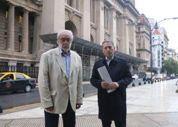 Gray presentó un amparo para frenar el cierre de Télam