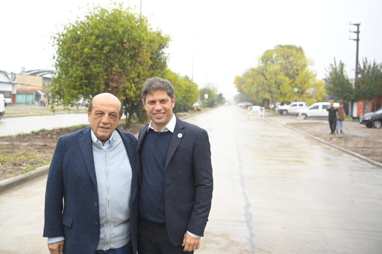 Kicillof recorrió obras en Berazategui y se llevó el apoyo de Mussi