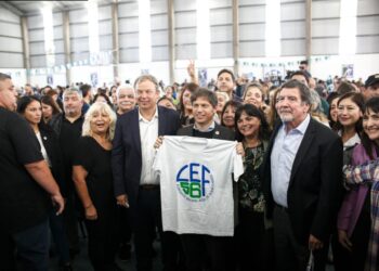 Kicillof en Brown: “Están ajustando a todos, menos a la casta”