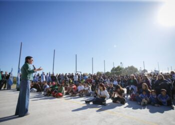 En la previa a la visita de CFK, Mayra inauguró el polideportivo “Cristina Corazón”