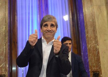 Caputo se despega de las prepagas y dice que «le están declarando la guerra a la clase media»