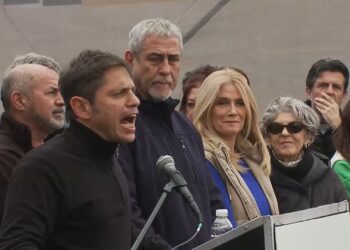 “Honrar a Néstor es reclamar lo que le manotearon a la Provincia”