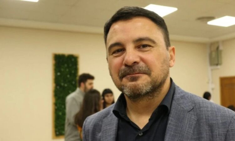 “El principal adversario del gobierno es el tiempo”