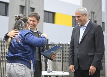 Kicillof en Avellaneda: “Necesitamos que el Gobierno vuelva a encargarse de las necesidades de las mayorías”
