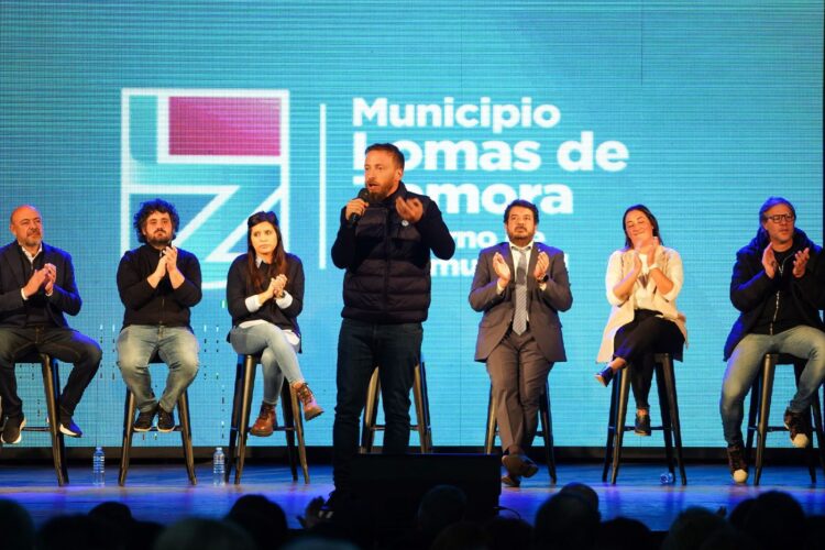 Otermín anunció una batería de políticas públicas para instituciones