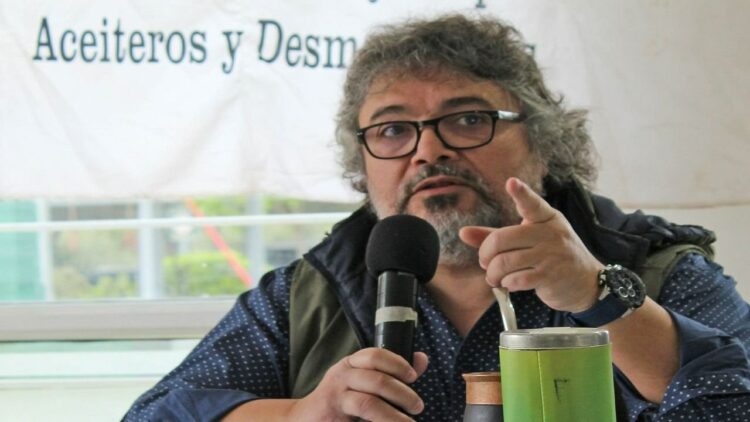 “Para generar trabajo hay que industrializar la materia prima de este país”