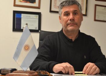 “El streaming y los influencers inducen a los chicos al juego y eso hay que penalizarlo”