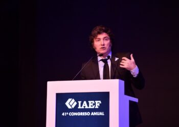 La oposición avanzó en diputados y Milei amenazó con vetar leyes