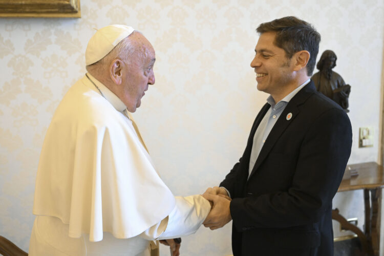 Kicillof se reunió con el papa Francisco