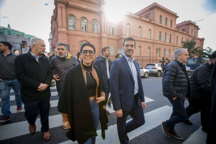 Mayra: “Los vecinos de Quilmes necesitamos que el gobierno nacional reanude las obras”