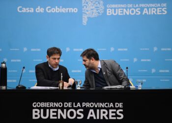 Mueve Kicillof: la interna, nuevos viajes y un acto por Perón