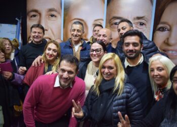 “Tenemos una conducción clara y concreta y se llama Cristina Fernández de Kirchner”