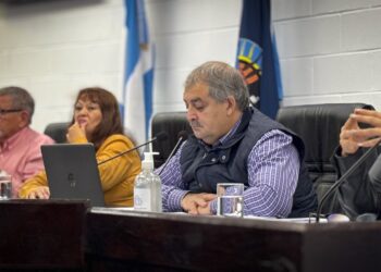 HCD: Reunión de bloque para oficializar el cambio de Esteche por Báez en la presidencia