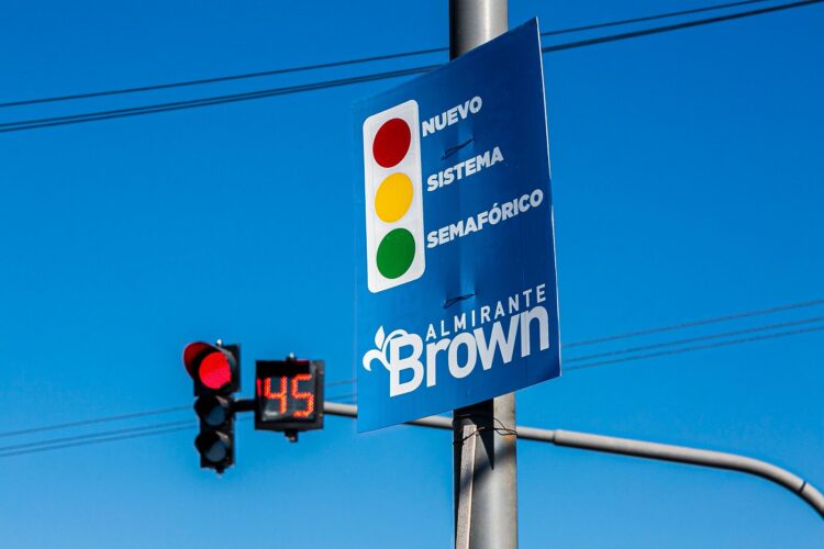 Nuevo sistema de semáfotos en la Avenida Capitán Olivera