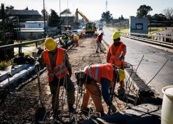 Avanza el hormigonado del Puente de Claypole