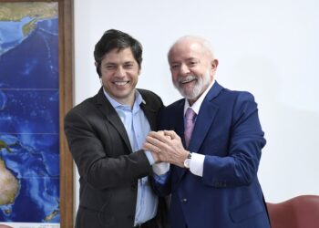 Kicillof se reunió con Lula en Brasil