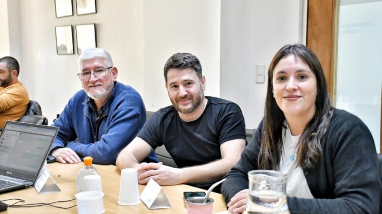 Kicillof cerró una nueva paritaria con estatales de la provincia