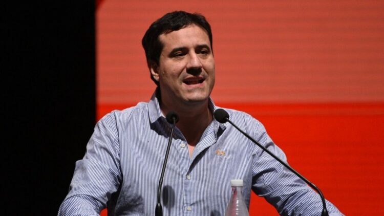 Abad encabezará un plenario radical en Brown
